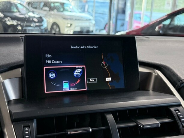 lexus-nx-300h-bensin-2015-big-27