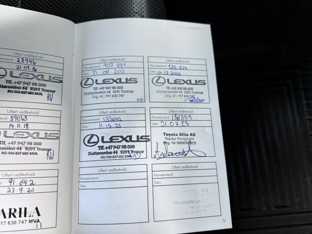 lexus-nx-300h-bensin-2015-big-46