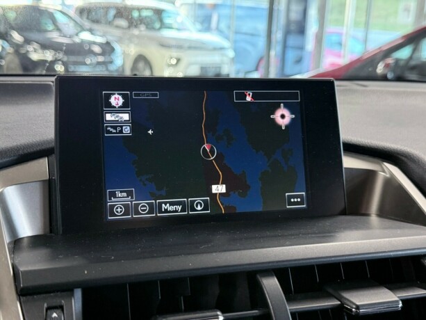 lexus-nx-300h-bensin-2015-big-30