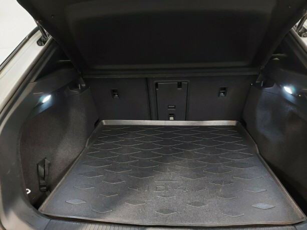 volkswagen-id4-elektrisitet-2022-big-28