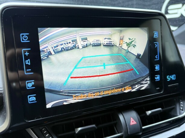 toyota-c-hr-elektrisitetbensin-2018-big-17