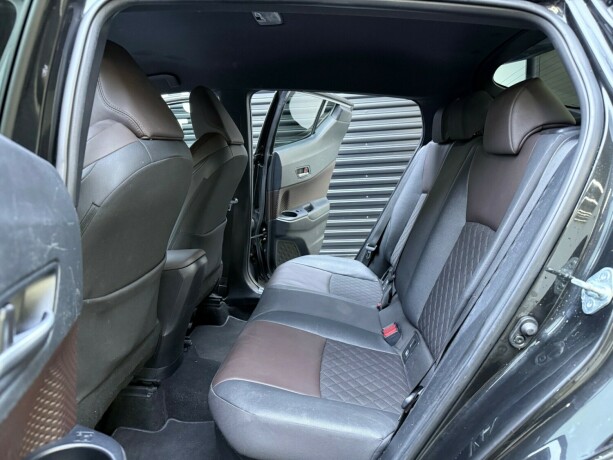 toyota-c-hr-elektrisitetbensin-2018-big-26