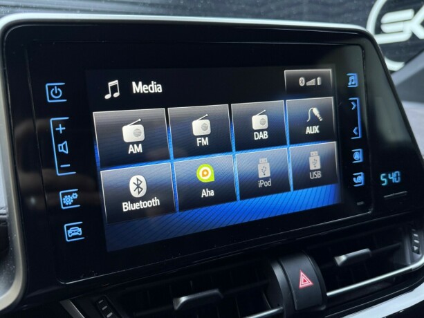 toyota-c-hr-elektrisitetbensin-2018-big-19