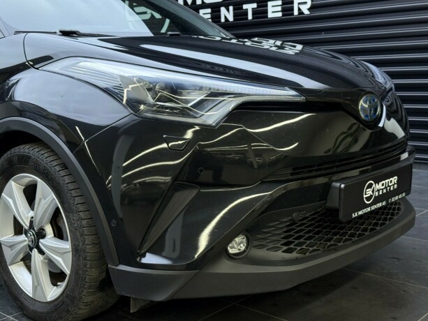 toyota-c-hr-elektrisitetbensin-2018-big-2