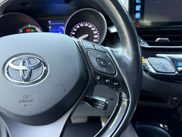 toyota-c-hr-elektrisitetbensin-2018-big-13