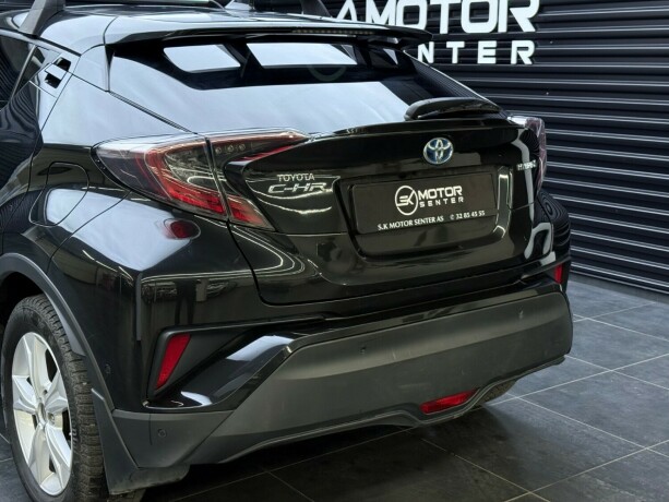 toyota-c-hr-elektrisitetbensin-2018-big-5