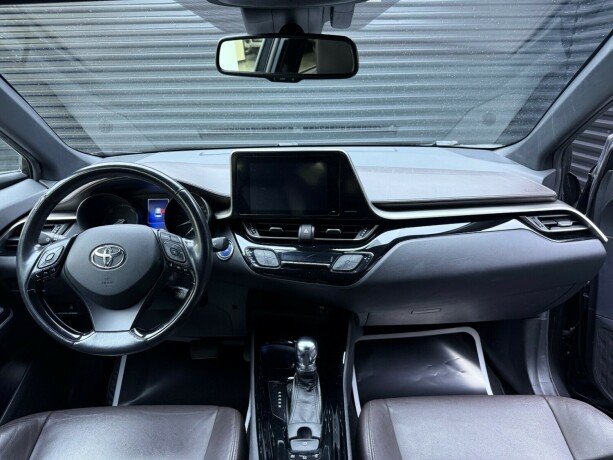 toyota-c-hr-elektrisitetbensin-2018-big-7