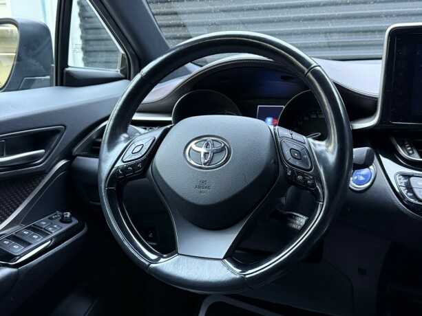 toyota-c-hr-elektrisitetbensin-2018-big-10