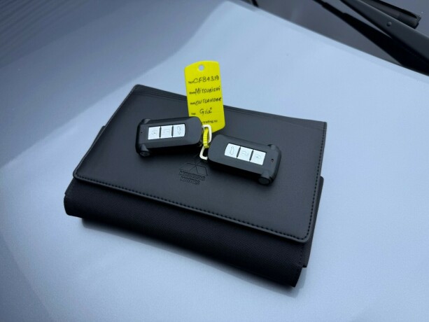 mitsubishi-outlander-elektrisitetbensin-2016-big-31