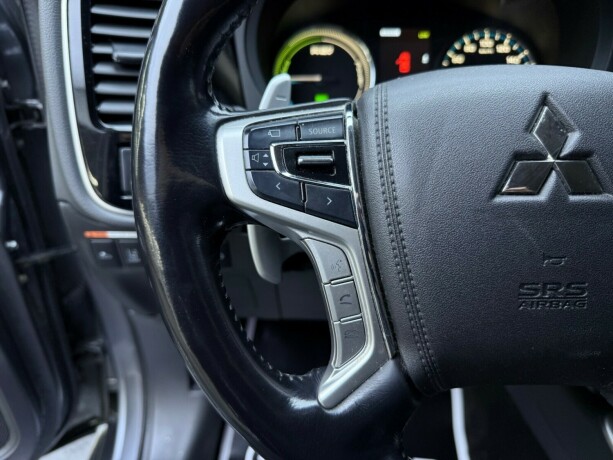 mitsubishi-outlander-elektrisitetbensin-2016-big-14