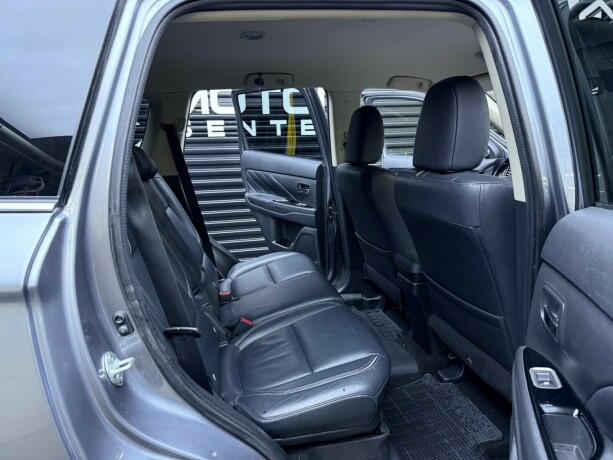 mitsubishi-outlander-elektrisitetbensin-2016-big-28