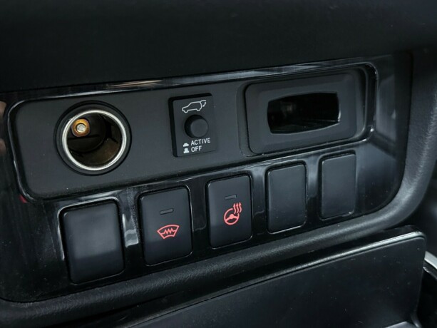 mitsubishi-outlander-elektrisitetbensin-2016-big-24