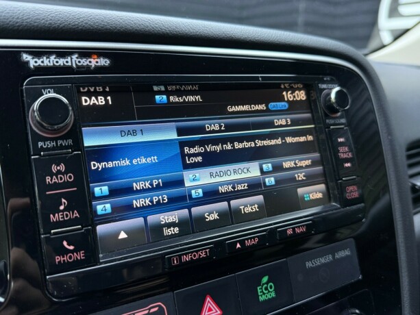 mitsubishi-outlander-elektrisitetbensin-2016-big-19