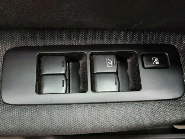 nissan-qashqai-diesel-2012-big-17