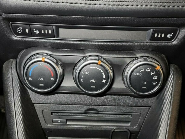 mazda-cx-3-bensin-2018-big-18