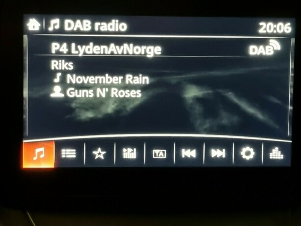 mazda-cx-3-bensin-2018-big-14