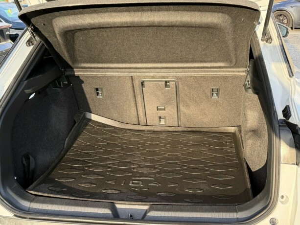 volkswagen-id4-elektrisitet-2023-big-19