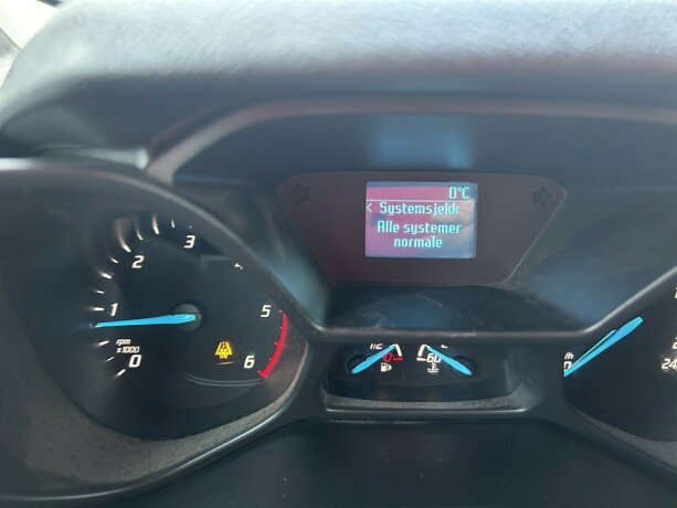 ford-transit-connect-diesel-2017-big-22