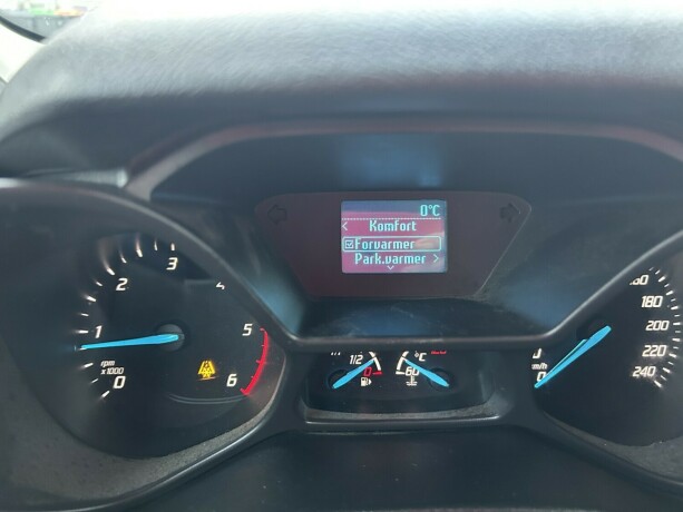 ford-transit-connect-diesel-2017-big-20