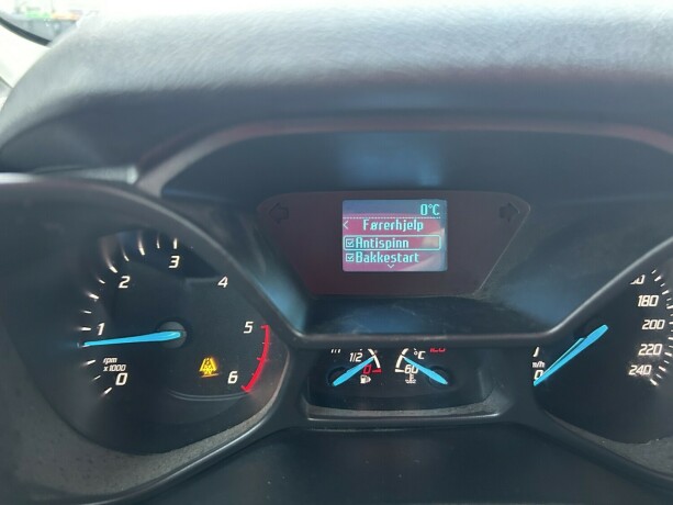 ford-transit-connect-diesel-2017-big-19