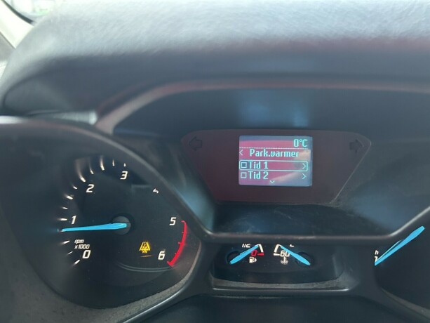 ford-transit-connect-diesel-2017-big-21