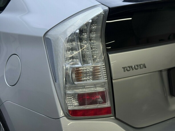 toyota-prius-elektrisitetbensin-2012-big-5