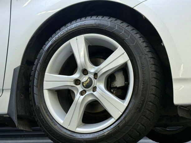 toyota-prius-elektrisitetbensin-2012-big-6