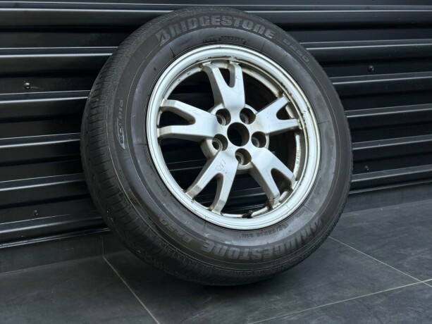 toyota-prius-elektrisitetbensin-2012-big-23