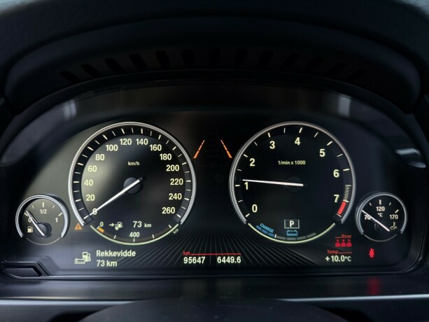 bmw-x5-elektrisitetbensin-2018-big-16