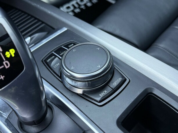 bmw-x5-elektrisitetbensin-2018-big-30