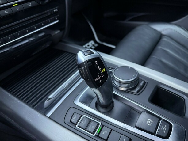 bmw-x5-elektrisitetbensin-2018-big-28