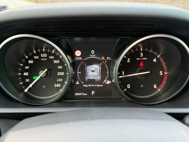 land-rover-discovery-diesel-2017-big-18