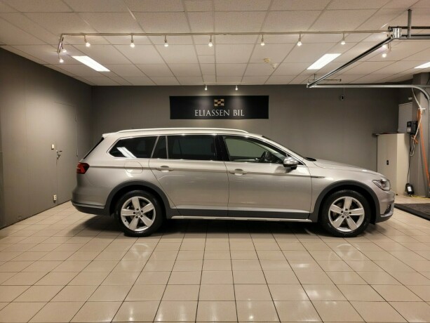 volkswagen-passat-alltrack-diesel-2017-big-3