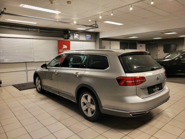 volkswagen-passat-alltrack-diesel-2017-big-7