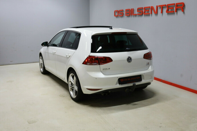 volkswagen-golf-bensin-2013-big-5