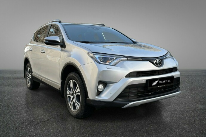 toyota-rav4-bensin-2016-big-2