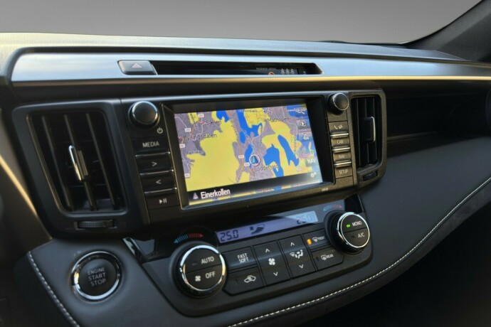 toyota-rav4-bensin-2016-big-15