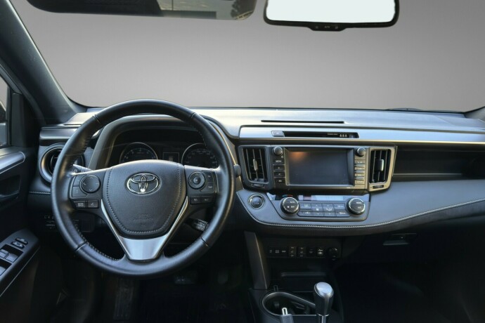 toyota-rav4-bensin-2016-big-9