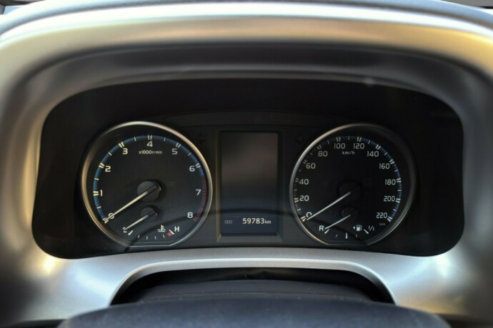 toyota-rav4-bensin-2016-big-14