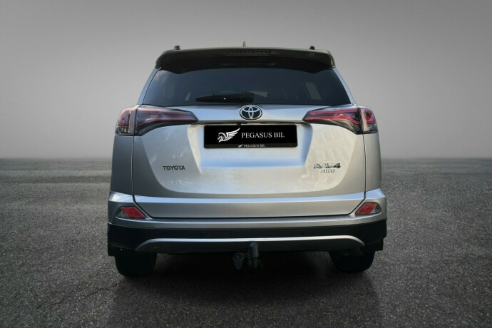 toyota-rav4-bensin-2016-big-5