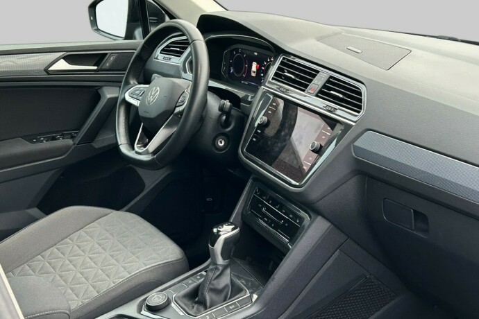 volkswagen-tiguan-diesel-2023-big-12