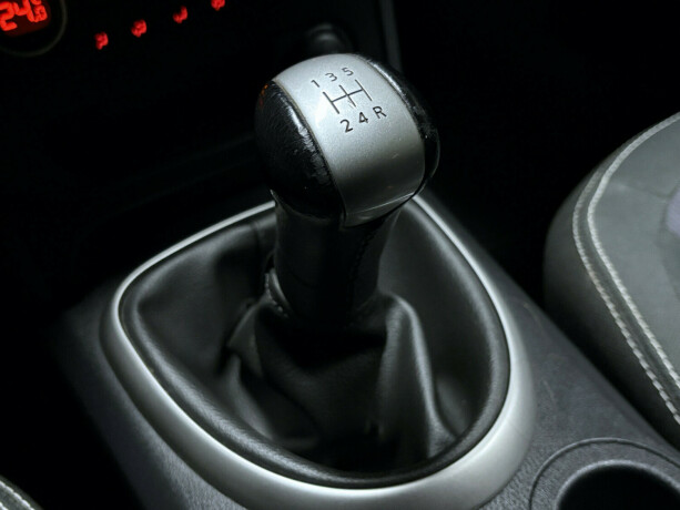 nissan-qashqai-2-bensin-2013-big-10