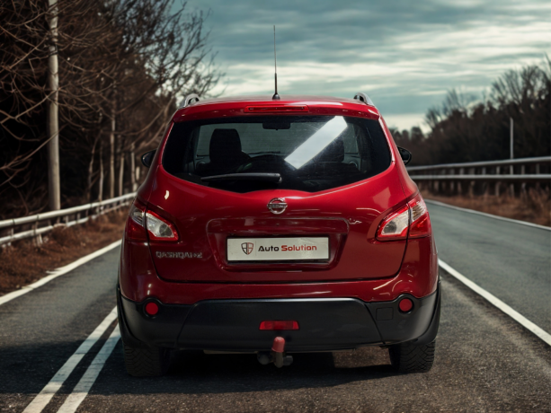 nissan-qashqai-2-bensin-2013-big-18