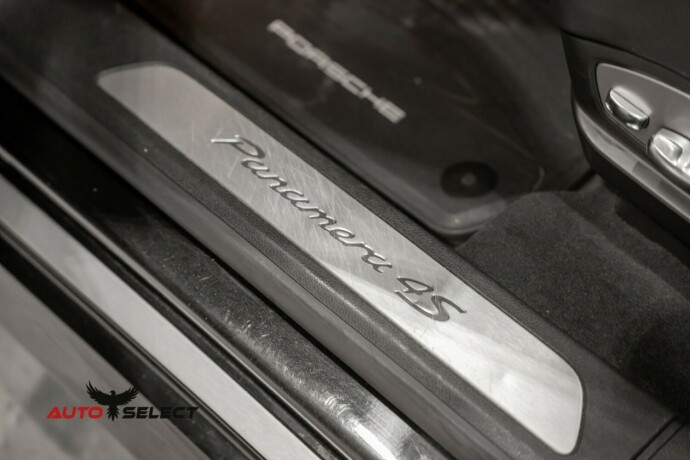 porsche-panamera-bensin-2010-big-35