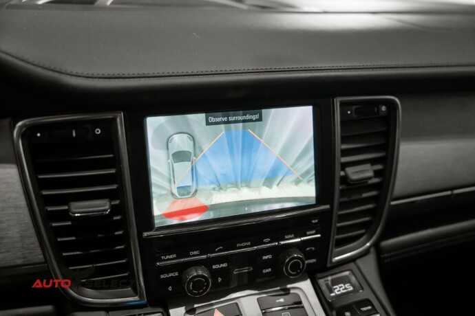 porsche-panamera-bensin-2010-big-58