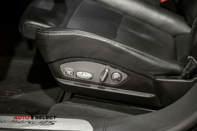 porsche-panamera-bensin-2010-big-34