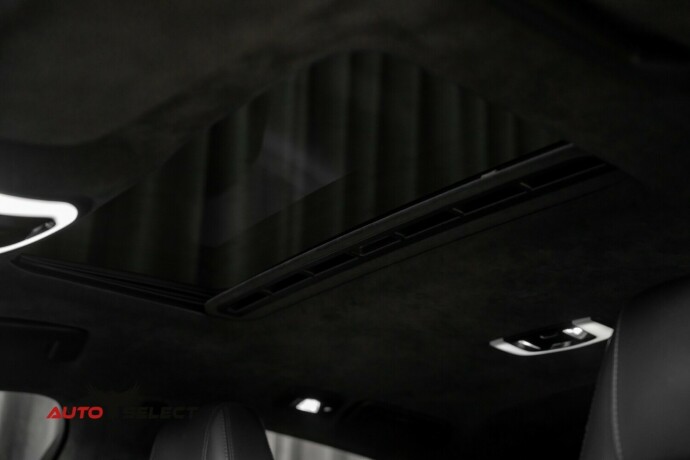 porsche-panamera-bensin-2010-big-37