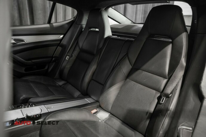 porsche-panamera-bensin-2010-big-23