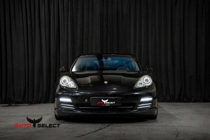 porsche-panamera-bensin-2010-big-4