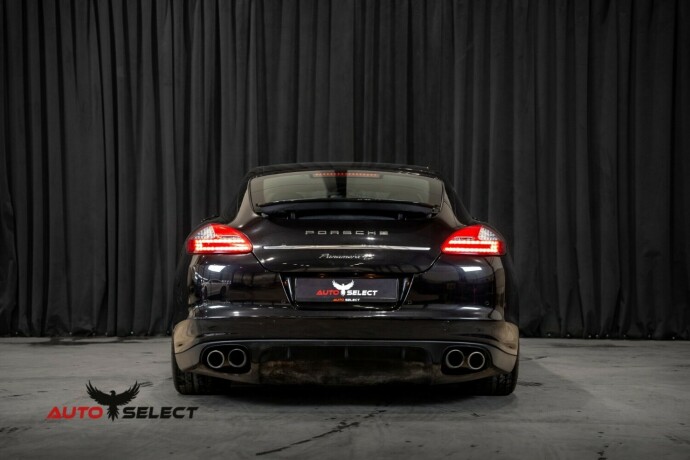 porsche-panamera-bensin-2010-big-11